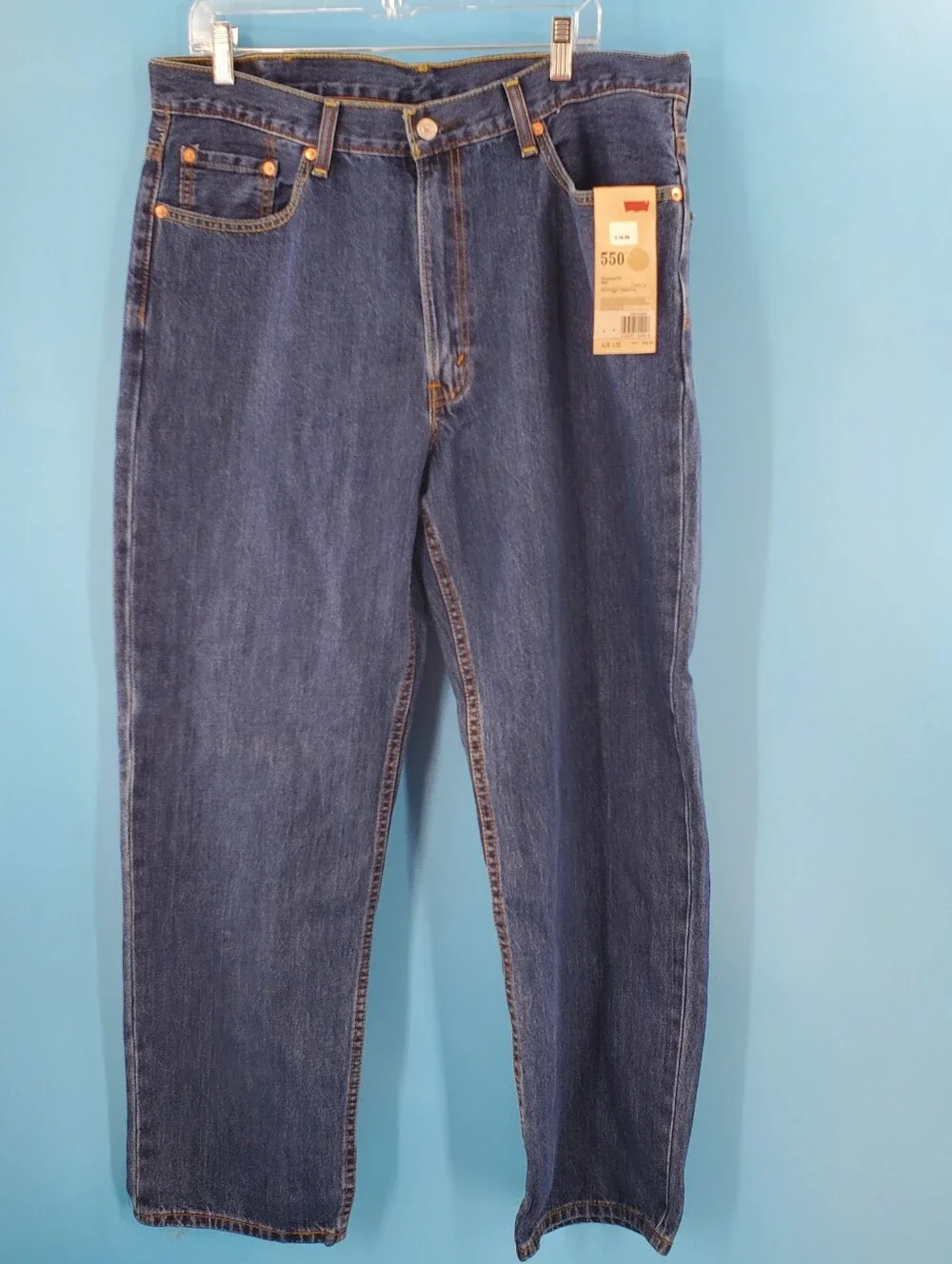 Levi's brand new 550 jeans relaxed fit 38x32